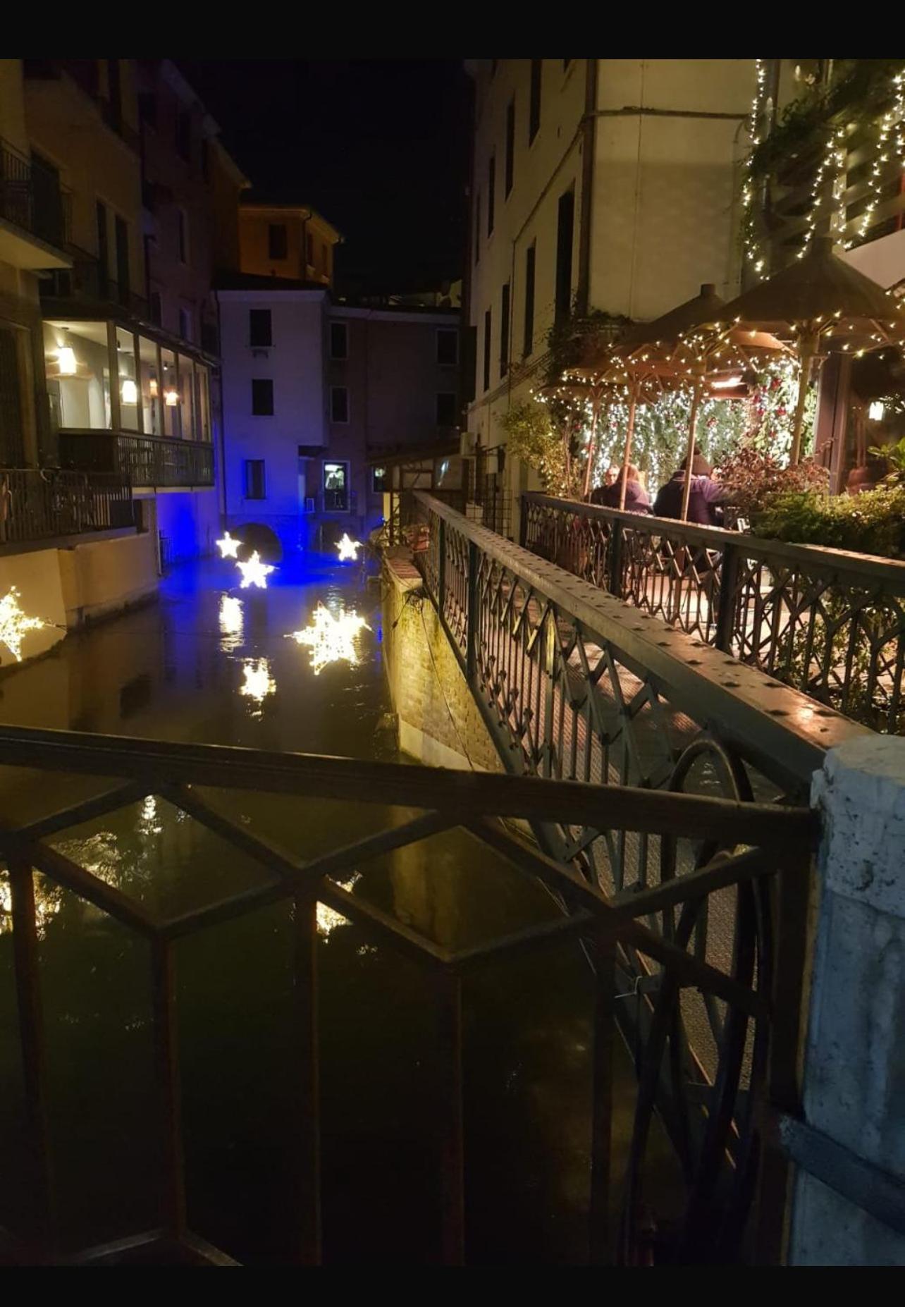 Appartement Romantico Arteeacqua In Centro *